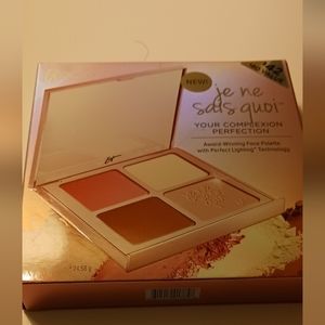 IT Cosmetics Je Ne Sais Qoui Palette 0.86 0z